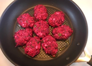 Frikadeller med rødbeder